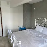 Alojamento de Acomodação e Pequeno-almoço Yali Butik 3*