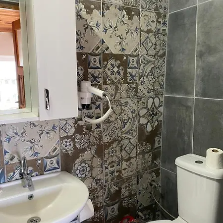 Bed & Breakfast Yali Butik