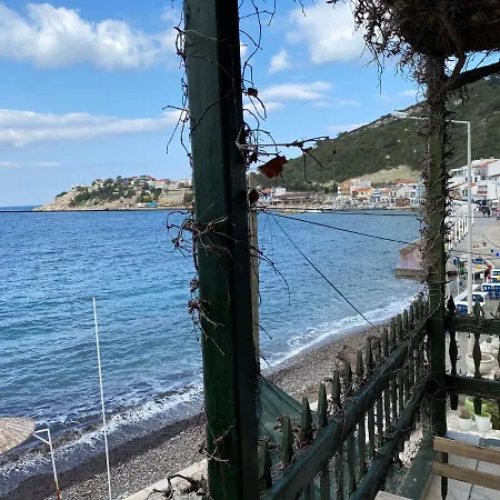 Bed & Breakfast Yali Butik