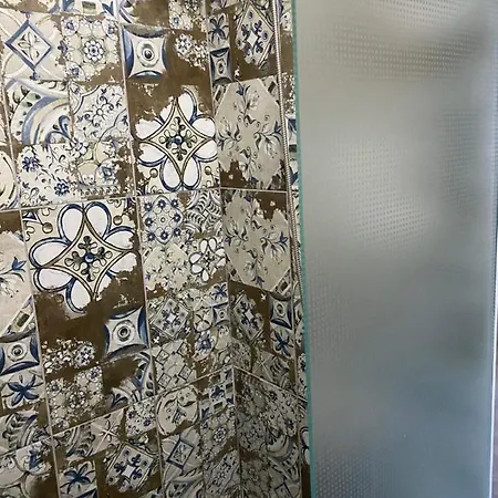Yali Butik 卡拉布伦
