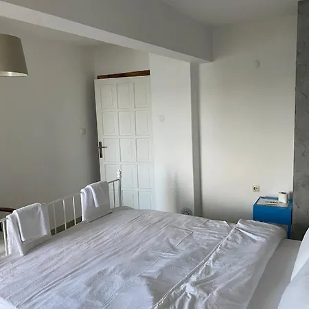 Bed & Breakfast Yali Butik 3*