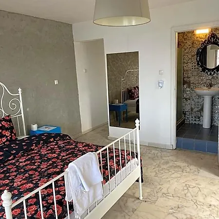 Yali Butik
