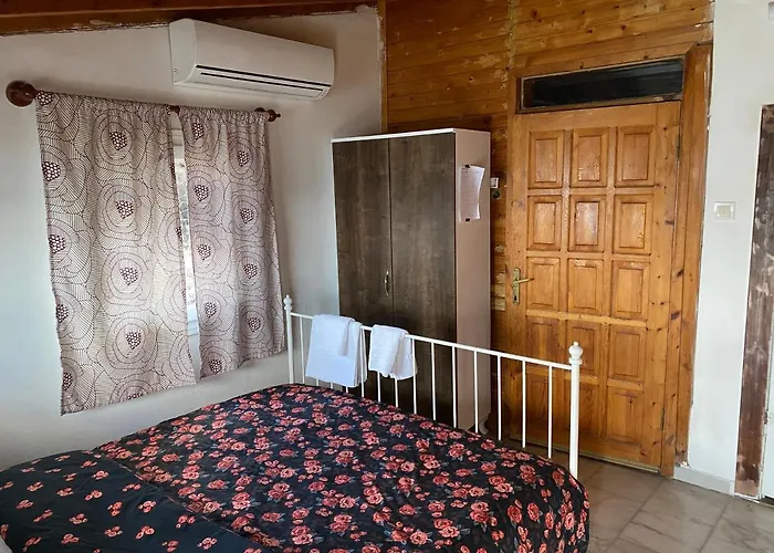 Bed & Breakfast Yali Butik
