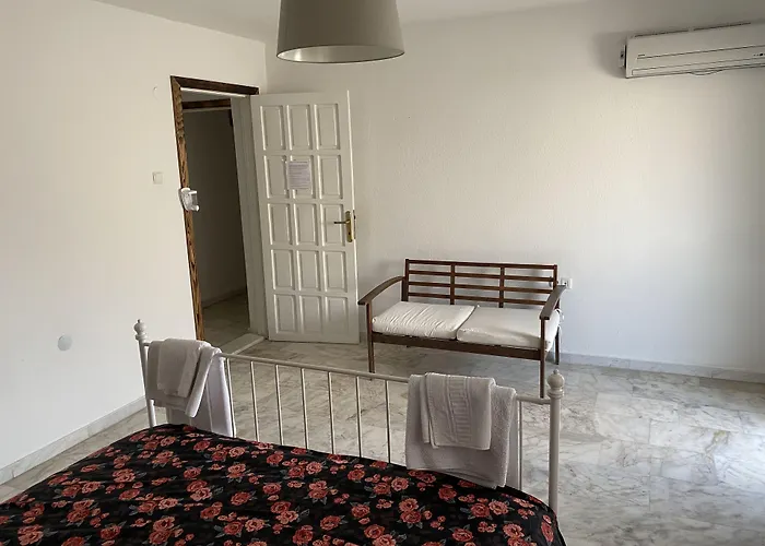 Bed & Breakfast Yali Butik