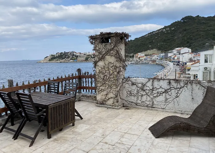 Bed & Breakfast Yali Butik